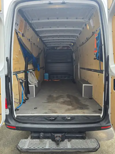 Mercedes-Benz Sprinter 316 CDI Lang — Utilitaire fiable, 149 675 km, équipé NAVI/caméra — Armaturenbrett
