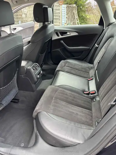 Audi A6 Avant 3.0 BiTDI V6 Quattro — Break premium 320 ch, transmission tiptronic — interni