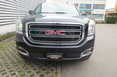 GMC Yukon SLT 5.3 V8 XL — Spacieux SUV 8 places, robuste et fiable — intérieur