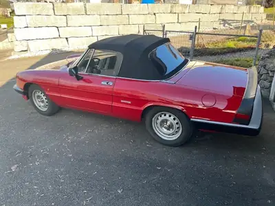 Alfa Romeo Spider Aerodinamica 1987 — Cabriolet légendaire, rouge éclatant, 2 places — Seitenansicht