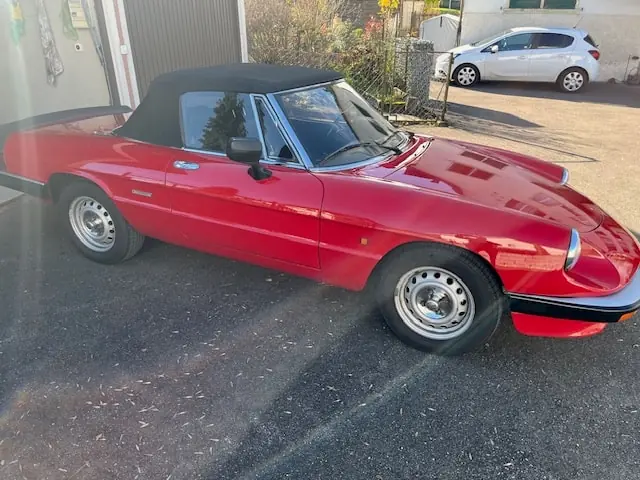 Alfa Romeo Spider 1987 occasion Grüningen — 3