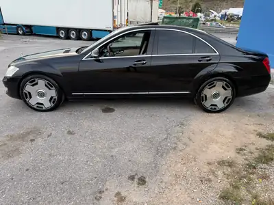 Mercedes-Benz S 320 CDI 4Matic — Berline de prestige diesel, 4WM robuste — côté