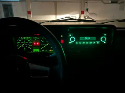 VW Golf 1983 — Légende automobile des années 80, moteur essence fiable — Miniatura 10