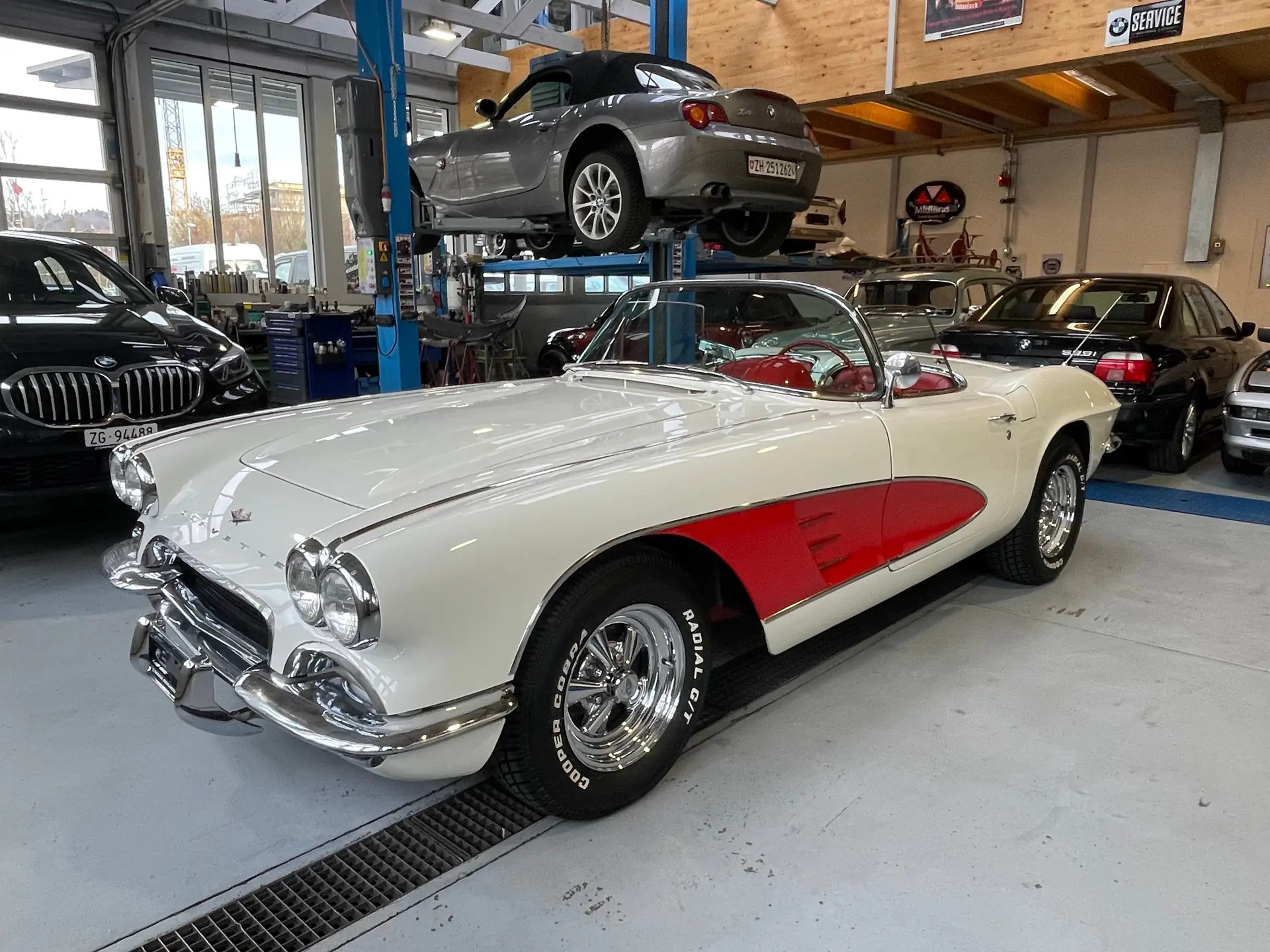 Chevrolet Corvette C1 1961 — Légende américaine cabriolet, 300 ch, kilométrage préservé — vista esterna