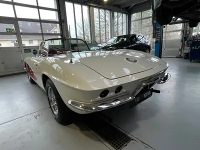 Chevrolet Corvette C1 1961 — Légende américaine cabriolet, 300 ch, kilométrage préservé — cruscotto