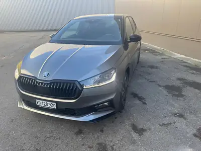 Skoda Fabia 1.0 TSI Monte Carlo DSG — Citadine dynamique, peu kilométrée, finition premium — vue extérieure