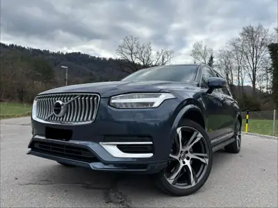 Volvo XC90 T8 Recharge — SUV 7 places hybride rechargeable, entretien réduit — exterior view