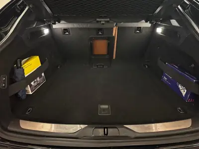 Maserati Levante 3.0 V6 Diesel Q4 — SUV premium sans accident, entretien impeccable — Thumbnail 13