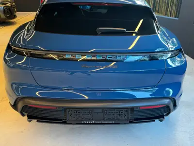 Porsche Taycan GTS Sport Turismo — Berline électrique 598 ch, 66'000 km — Seitenansicht