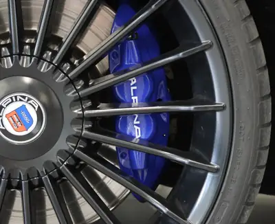 BMW-Alpina 3 Series D3 BiTurbo Touring — Diesel performant 350 ch, break de prestige — Miniature 7