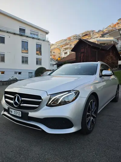 Mercedes-Benz E 200 T 9G-TRONIC — Break élégant, motorisation efficace, 97 000 km — vista esterna