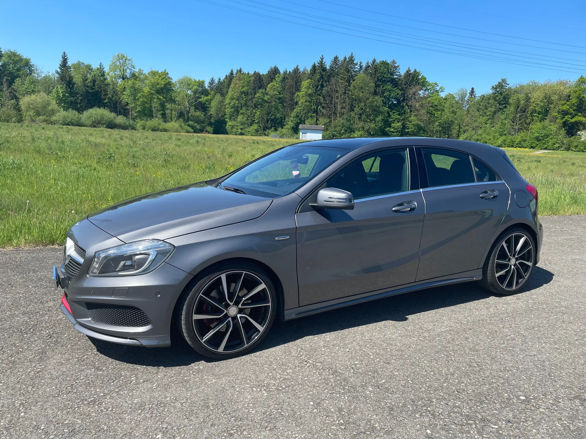 Mercedes-Benz A 250 Sport — Berline compacte premium, 211 ch et entretien récent — Außenansicht