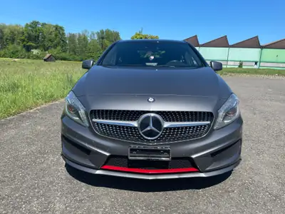 Mercedes-Benz A 250 Sport — Berline compacte premium, 211 ch et entretien récent — Heckansicht