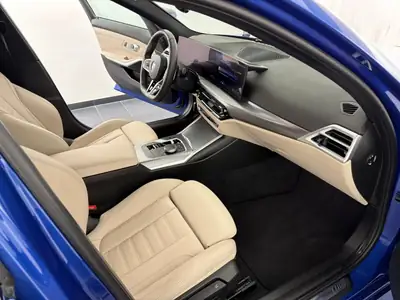 BMW 320i xDrive M Sport 2025 — Berline premium avec garantie constructeur et faible kilométrage — Thumbnail 9