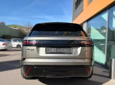 Land Rover Range Rover Velar 2.0 D 240 — SUV premium diesel, traction intégrale, faible kilométrage — interior