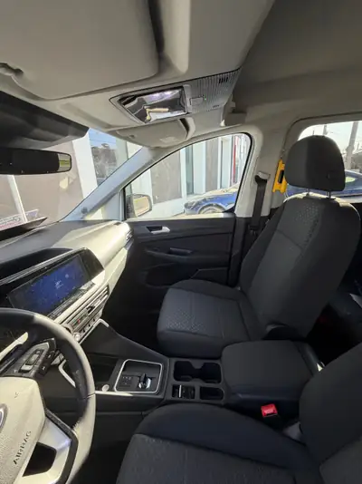 Ford Tourneo Connect 2.0 EcoBlue Titanium — Minivan accessible avec rampe handicapée — Miniatur 7