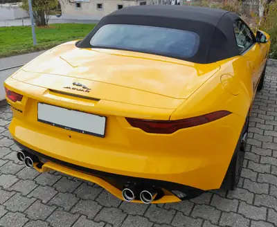 Jaguar F-Type Convertible 5.0 V8 R-Dynamic — Cabriolet haute performance 450 ch — Armaturenbrett