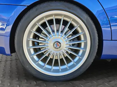BMW-Alpina B3 BiTurbo — 360 ch de performance allemande, 64 000 km seulement — Miniatur 14