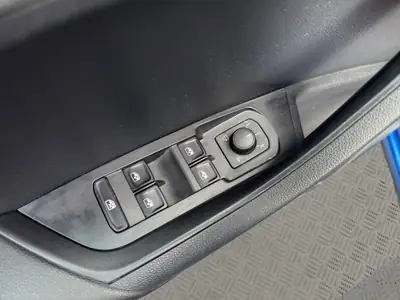 Skoda Karoq 1.5 TSI Selection — SUV compact neuf avec garantie constructeur — Miniature 20