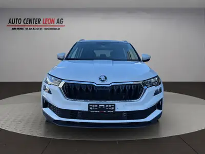 Skoda Karoq 1.5 TSI Selection DSG — SUV compact neuf, équipé et garanti usine — vue extérieure