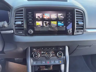 Skoda Karoq 1.5 TSI Selection DSG — SUV compact neuf, équipé et garanti usine — Miniature 15