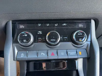 Skoda Karoq 1.5 TSI Selection DSG — SUV compact neuf, équipé et garanti usine — Miniature 16
