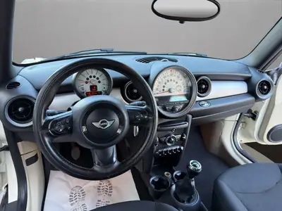 MINI Cabrio One Cabriolet 2012 — Cabriolet citadin compact, climatisation et sièges chauffants — Thumbnail 14