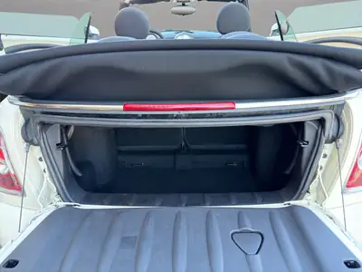 MINI Cabrio One Cabriolet 2012 — Cabriolet citadin compact, climatisation et sièges chauffants — Thumbnail 18