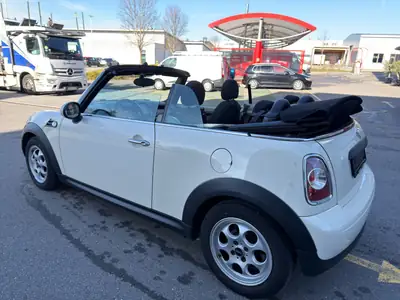 MINI Cabrio One Cabriolet 2012 — Cabriolet citadin compact, climatisation et sièges chauffants — Thumbnail 21