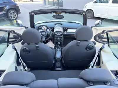 MINI Cabrio One Cabriolet 2012 — Cabriolet citadin compact, climatisation et sièges chauffants — Thumbnail 20