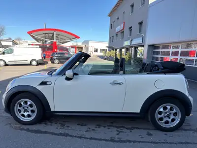 MINI Cabrio One Cabriolet 2012 — Cabriolet citadin compact, climatisation et sièges chauffants — Thumbnail 23