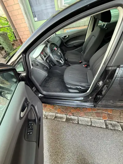 SEAT Ibiza 1.2 TSI Style — Citadine fiable, sans accident, consommation maîtrisée — Heckansicht