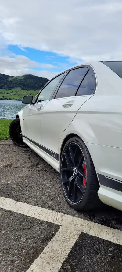 Mercedes-Benz C 63 AMG 507 Edition — Performance brute, 507 ch et prestige allemand — Innenraum