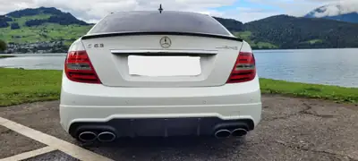 Mercedes-Benz C 63 AMG 507 Edition — Performance brute, 507 ch et prestige allemand — Miniatur 7