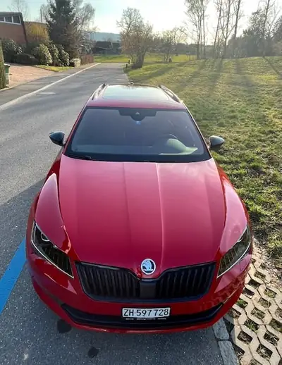 Skoda Superb 2.0 TSI 4×4 — Monospace premium tout-terrain, 83'000 km — Außenansicht