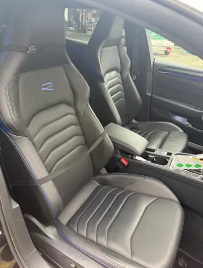 VW Arteon SB 2.0 TSI R 4Motion — Berline sportive rechargée, 67'000 km seulement — cruscotto