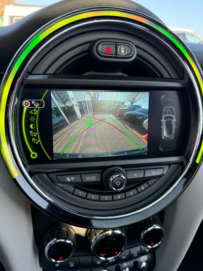 MINI Cooper S Steptronic – Dynamique et économe à la fois — detail