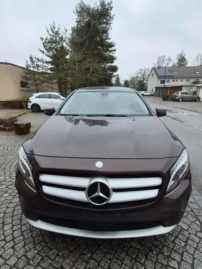 Mercedes-Benz GLA 200 CDI 4Matic — SUV compact diesel performant et économe — Außenansicht