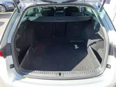 Skoda Octavia Combi 2.0 TDI DSG 4x4 — Monospace robuste, 147'000 km, transmission automatique — Thumbnail 12