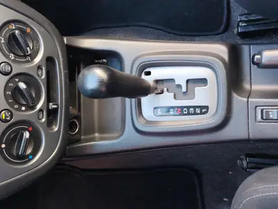Subaru Impreza 1.6 Cool — Berline polyvalente avec transmission automatique et 4x4 intégral — Thumbnail 8