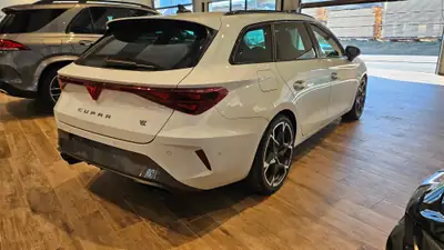 CUPRA Leon ST 2.0 TSI VZ — Break sportif 333 ch, tous terrains, quasi neuf — Thumbnail 10