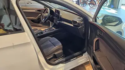 CUPRA Leon ST 2.0 TSI VZ — Break sportif 333 ch, tous terrains, quasi neuf — Thumbnail 18