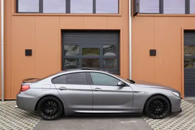 BMW 640i Gran Coupé xDrive — Coupé 4 portes premium, toit ouvrant et technologie Head-Up — intérieur