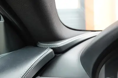 BMW 640i Gran Coupé xDrive — Coupé 4 portes premium, toit ouvrant et technologie Head-Up — Miniature 19