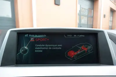 BMW 640i Gran Coupé xDrive — Coupé 4 portes premium, toit ouvrant et technologie Head-Up — Miniature 26