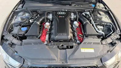 Audi RS5 Coupé 4.2 FSI — 450 ch, performances extrêmes et élégance intemporelle — Miniatur 14