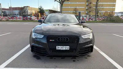 Audi RS5 Coupé 4.2 FSI — 450 ch, performances extrêmes et élégance intemporelle — Miniatur 18
