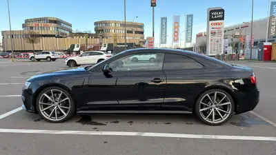 Audi RS5 Coupé 4.2 FSI — 450 ch, performances extrêmes et élégance intemporelle — Miniatur 20