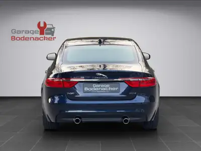 Jaguar XF 30d Portfolio — Diesel performant, sans accident, équipement premium — Thumbnail 16