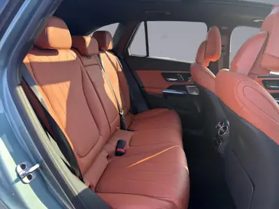 Mercedes-Benz GLC 43 AMG Executive Edition — SUV haute performance, 435 ch et technologie 4MATIC — Miniatur 18